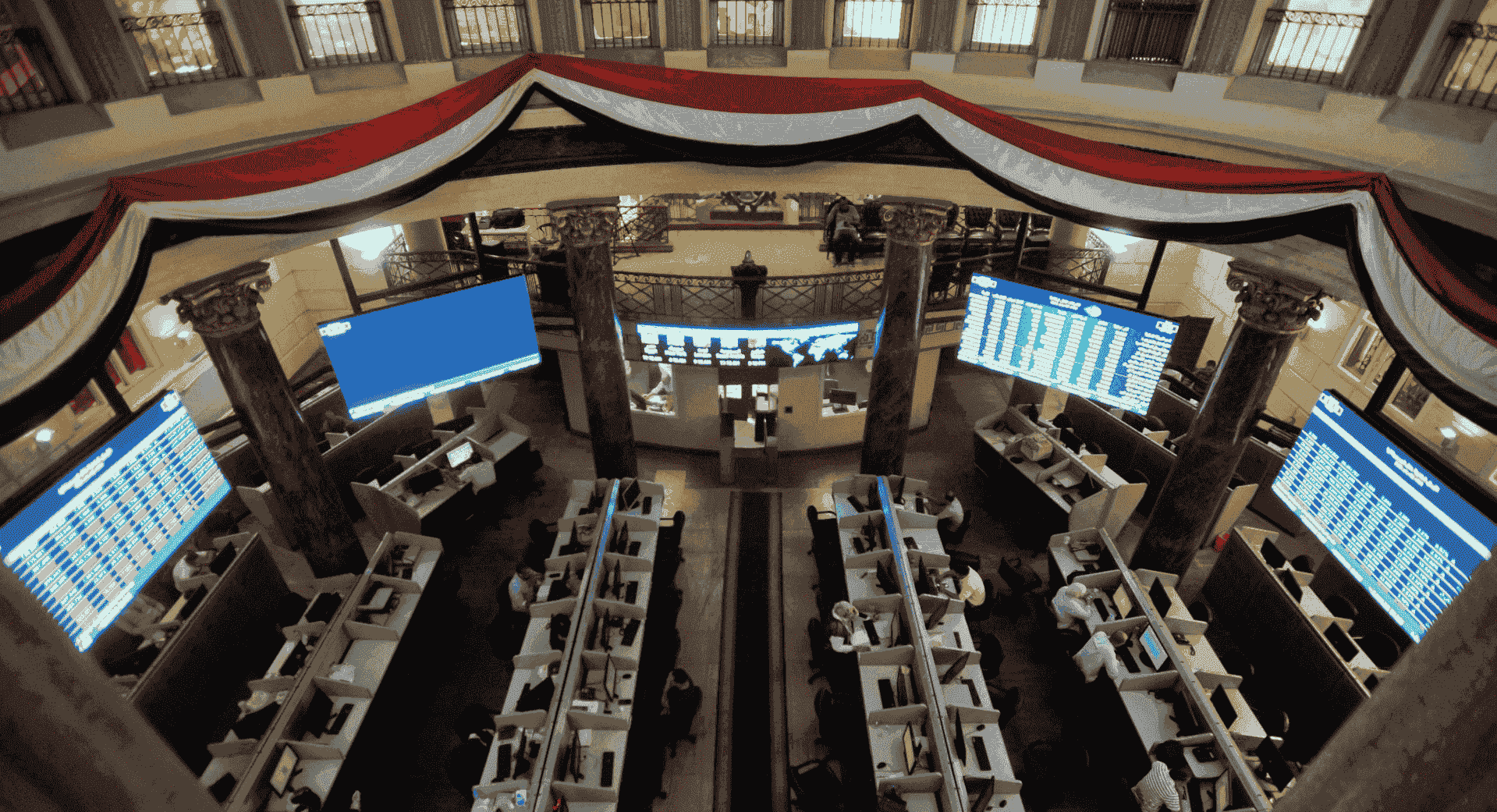 تراجع عنيف لمؤشرات البورصة بمستهل التعاملات بسبب التوترات الإقليمية